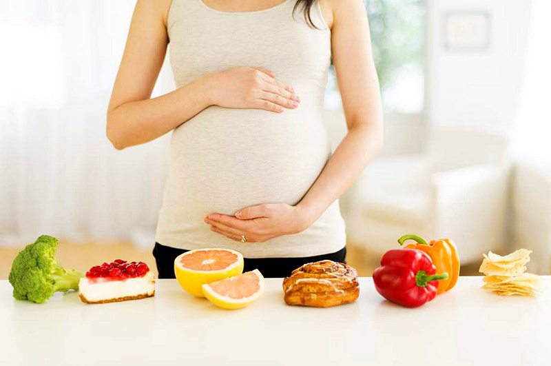 Bụng khó chịu khi mang thai 3 tháng đầu do rối loạn nội tiết
